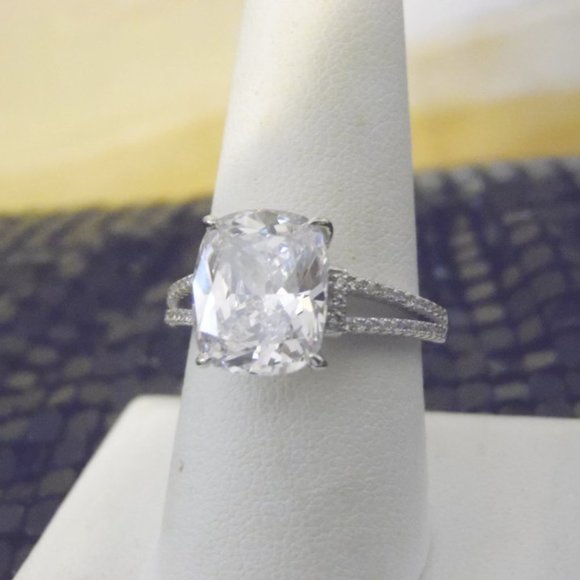 Radiance by Absolute Split Shoulder Cushion-cut Ring Size 9 - Picture 5 of 6